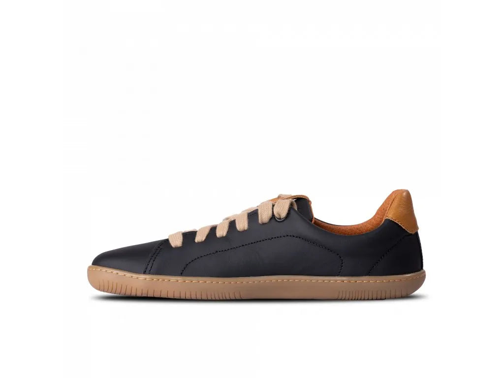 KECK Women's black