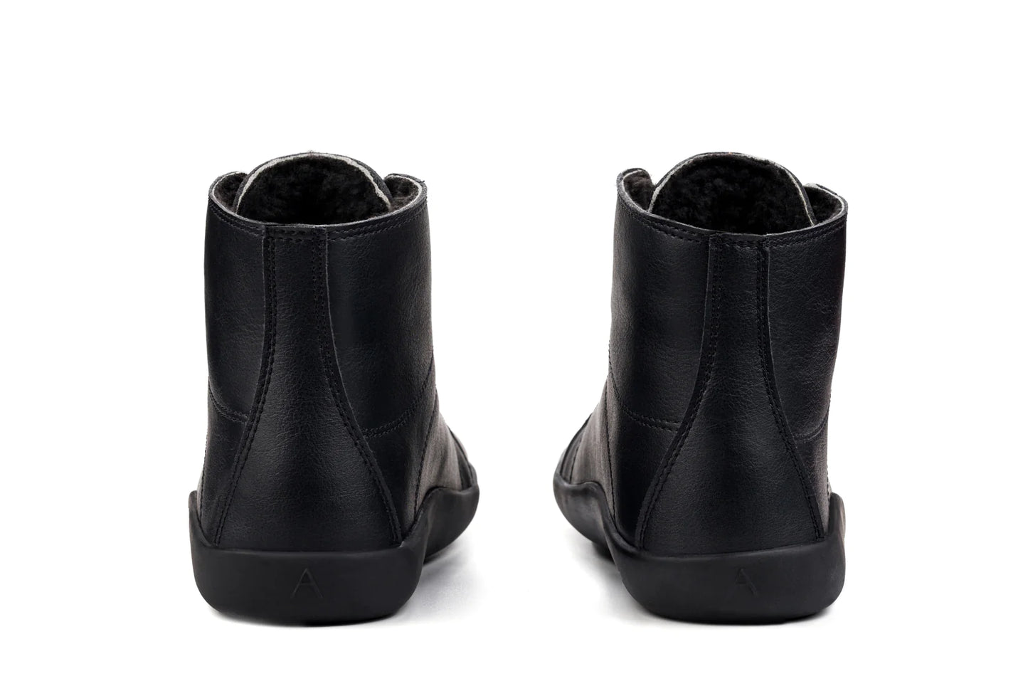 Tara Winter Sneakers – Black