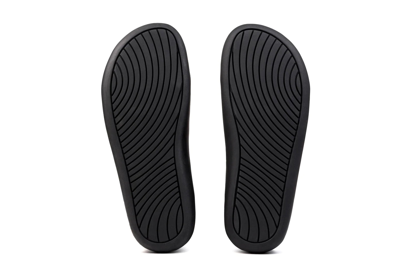 Tara Winter Sneakers – Black