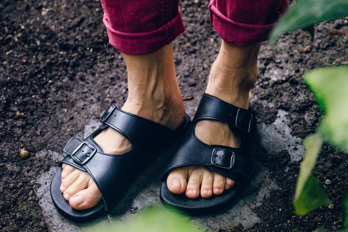 Ahinsa Sandals - Black