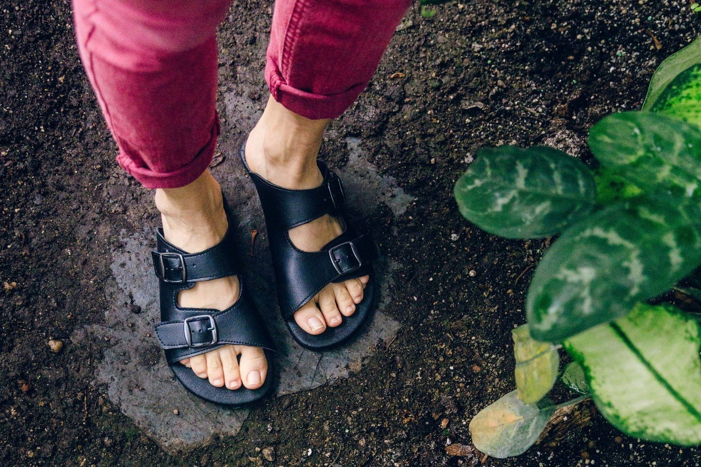 Ahinsa Sandals - Black