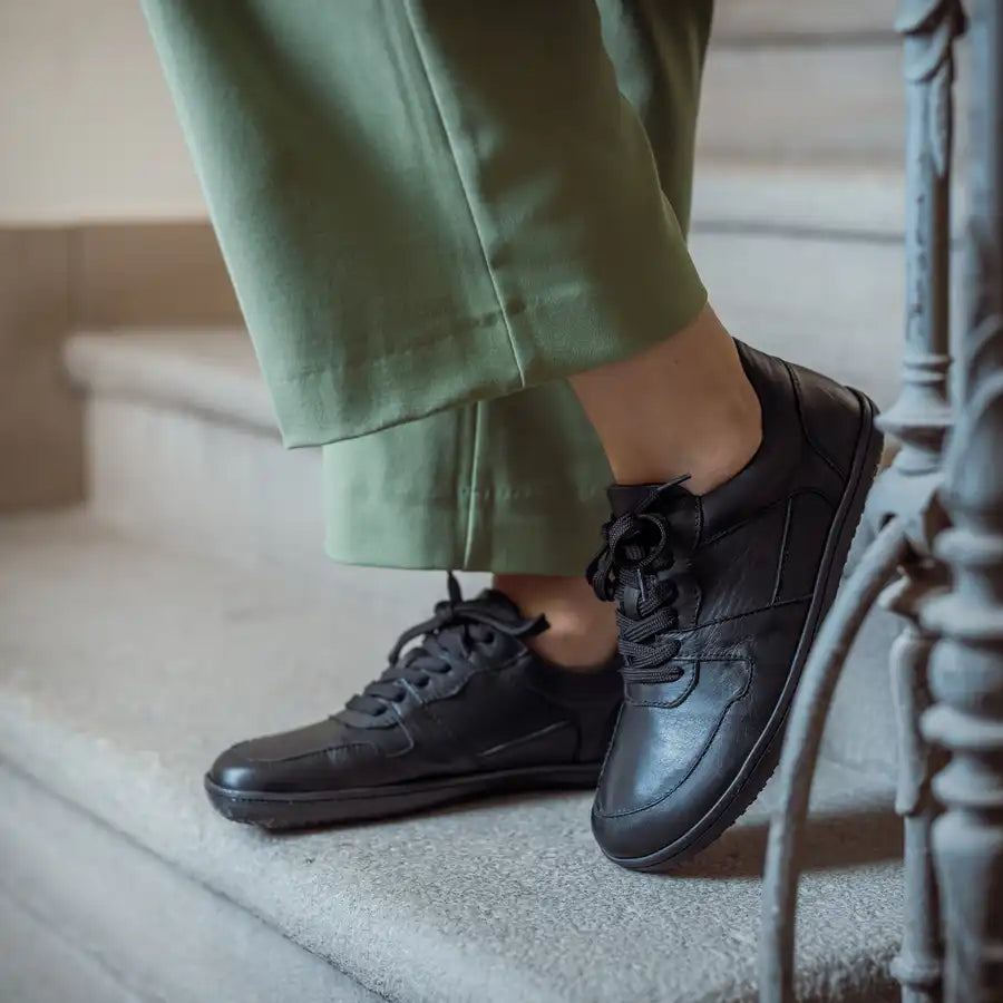 ANGLES DIONYSUS Black