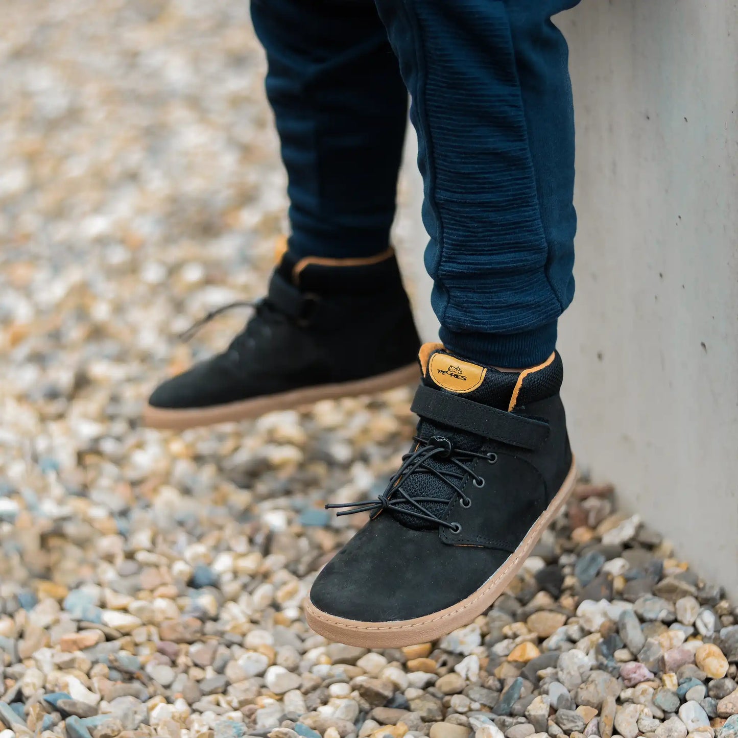 PEGRES Ankle-height sneakers BF56