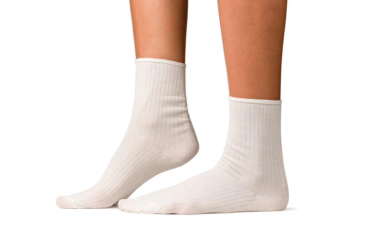 Summer Barefoot Socks – White