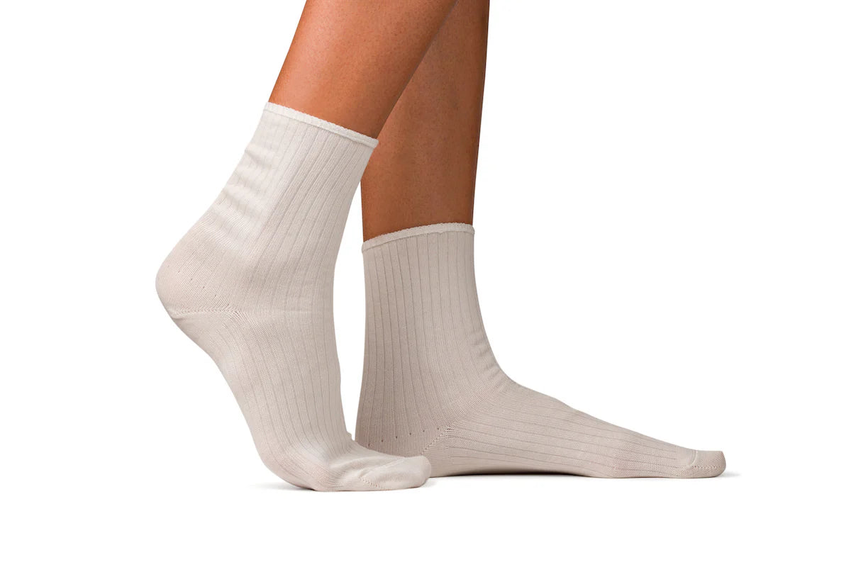 Summer Barefoot Socks – White