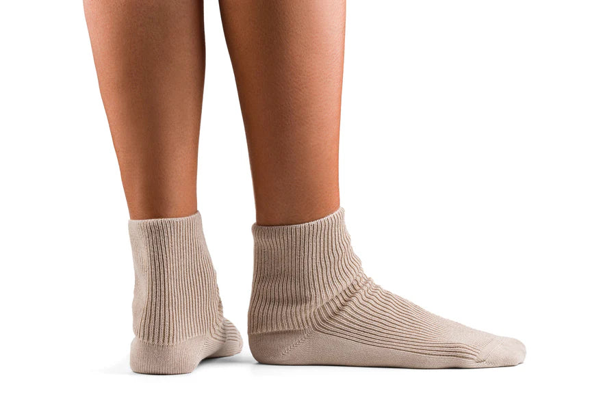 Ahinsa Barefoot socks